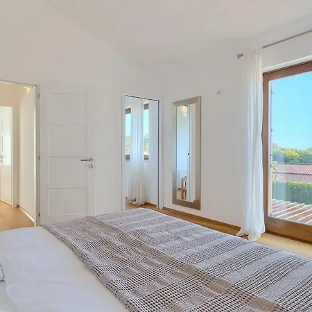 Semesterbostad Pet Friendly In Istria With Kitchen *